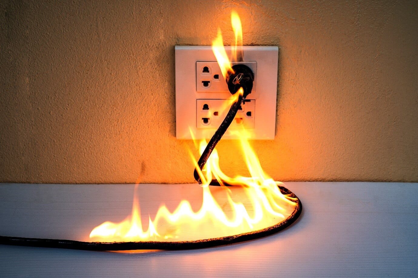 Emergency Electrician Services in Dubai: What Need to Know?